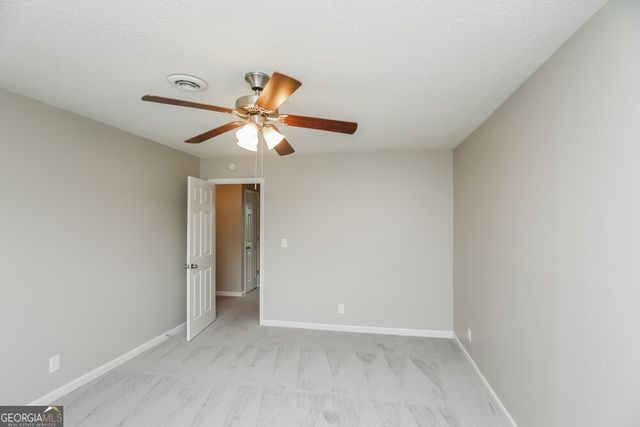 409 W I Parkway, Dallas, GA 30132