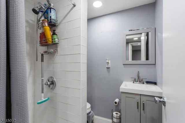 40 Bennington Sq, Washington Twp., NJ 07840