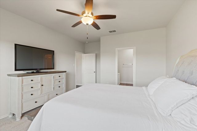 1120 Mission Creek Drive, Longview, TX 75601