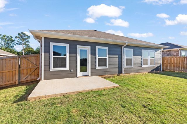1120 Mission Creek Drive, Longview, TX 75601