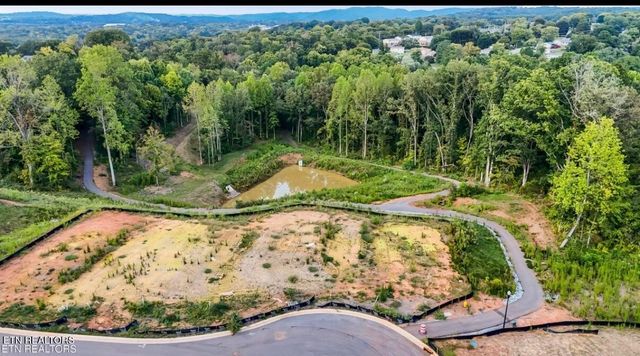 1731 Bennett Village Drive, Maryville, TN 37804