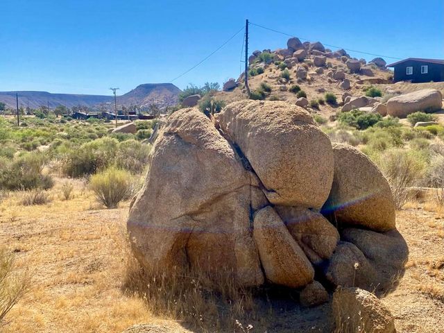 108 Riverside Drive, Pioneertown, CA 92268