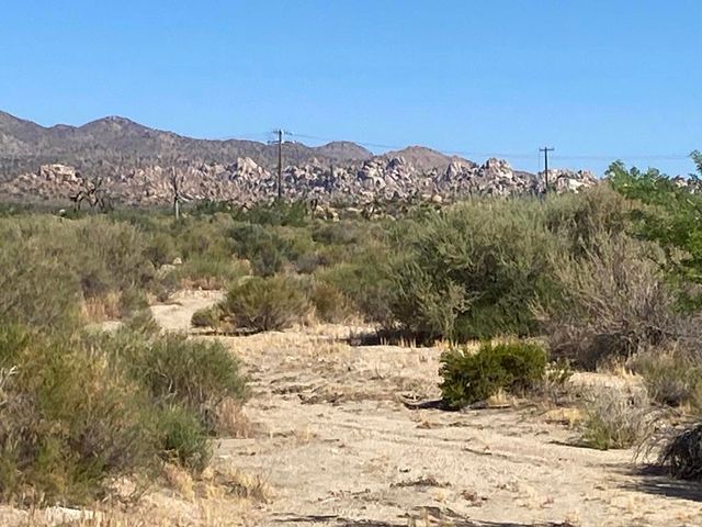 108 Riverside Drive, Pioneertown, CA 92268
