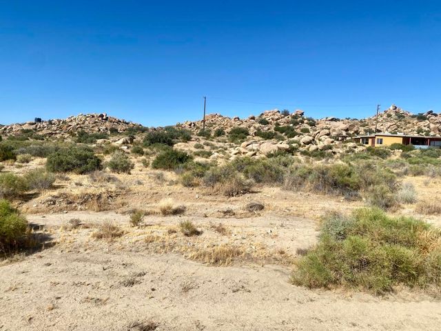 108 Riverside Drive, Pioneertown, CA 92268