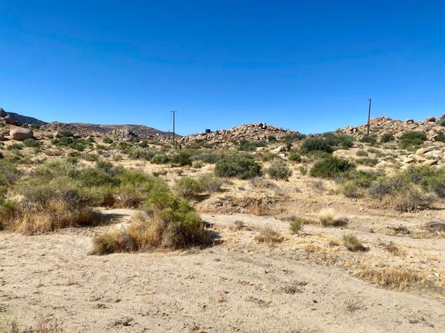 108 Riverside Drive, Pioneertown, CA 92268