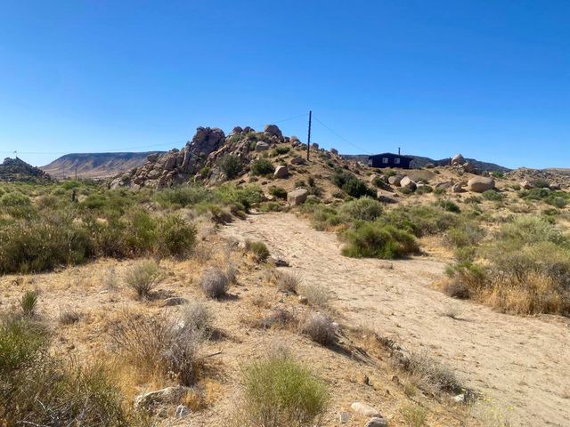 108 Riverside Drive, Pioneertown, CA 92268