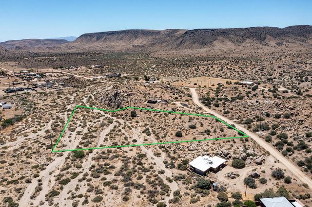 108 Riverside Drive, Pioneertown, CA 92268