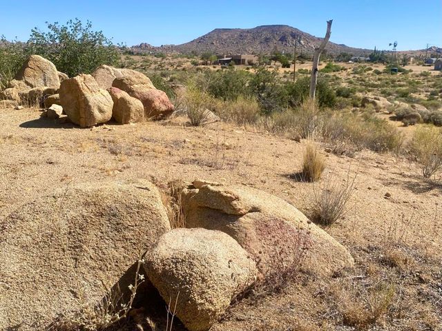 108 Riverside Drive, Pioneertown, CA 92268