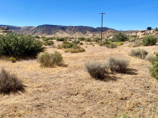 108 Riverside Drive, Pioneertown, CA 92268