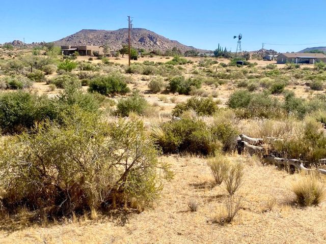 108 Riverside Drive, Pioneertown, CA 92268