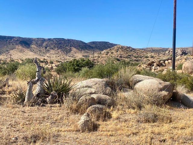 108 Riverside Drive, Pioneertown, CA 92268