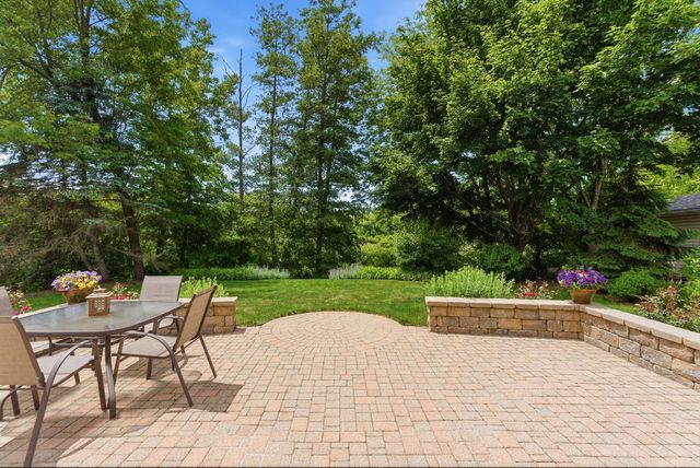 1422 Almaden Lane, Gurnee, IL 60031