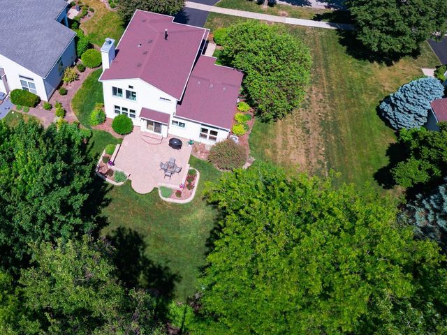 1422 Almaden Lane, Gurnee, IL 60031