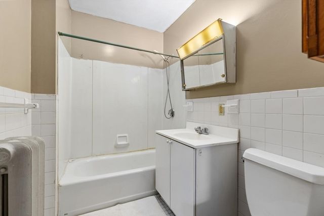 74-76 Beech St, Belmont, MA 02478