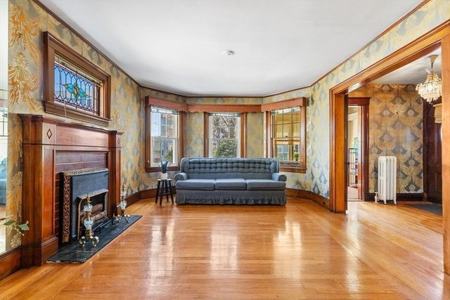 74-76 Beech St, Belmont, MA 02478
