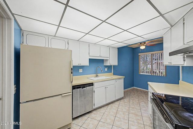10963 W COGGINS Drive, Sun City, AZ 85351