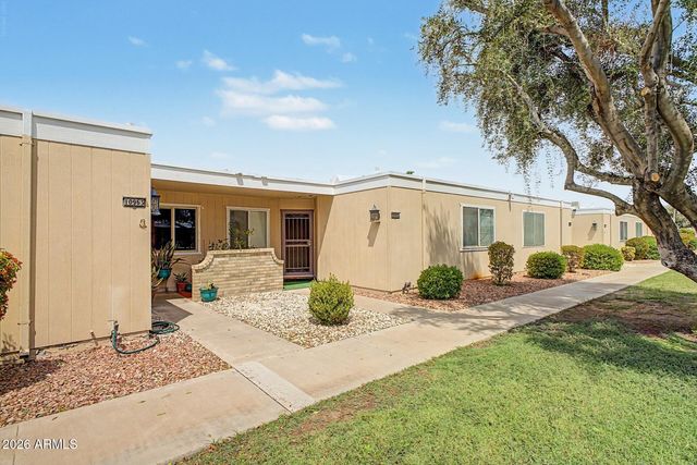 10963 W COGGINS Drive, Sun City, AZ 85351