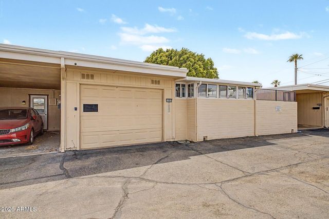 10963 W COGGINS Drive, Sun City, AZ 85351