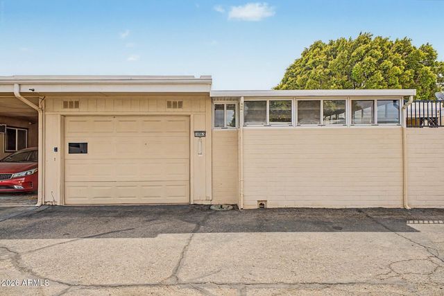 10963 W COGGINS Drive, Sun City, AZ 85351