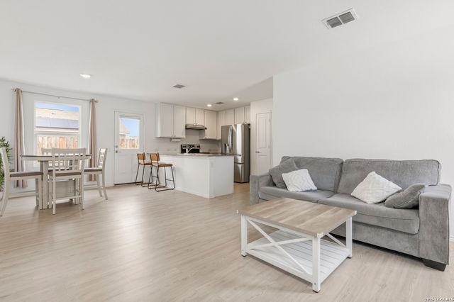 13510 VERPLANK BND, San Antonio, TX 78221