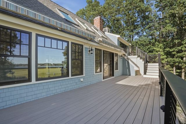 122 Ostrom Road, Falmouth, MA 02536