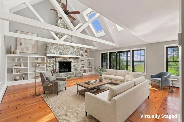 122 Ostrom Road, Falmouth, MA 02536