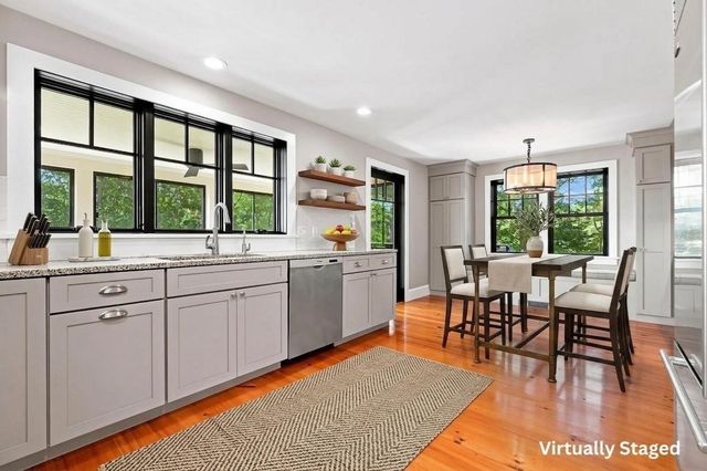 122 Ostrom Road, Falmouth, MA 02536
