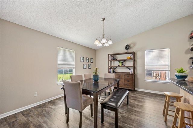 2832 Winners Circle Drive, Navarre, FL 32566