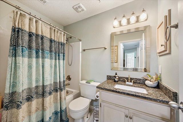 2832 Winners Circle Drive, Navarre, FL 32566