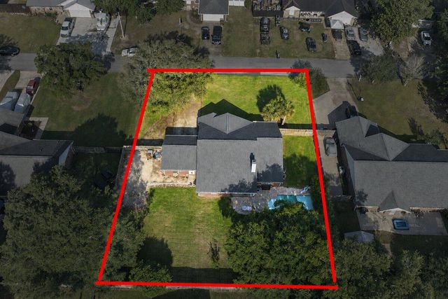 2832 Winners Circle Drive, Navarre, FL 32566