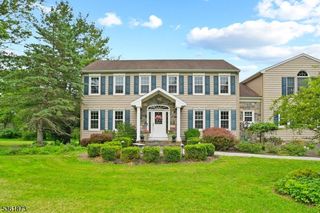 17 Apple Tree Rd, Readington Twp., NJ 08822