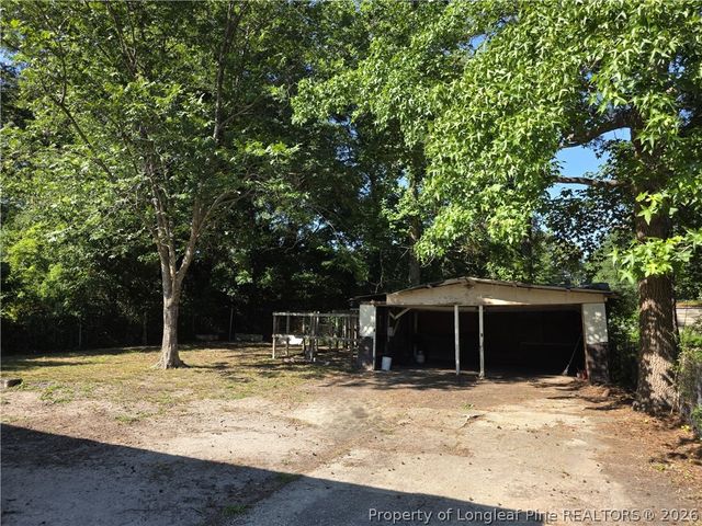 919 Fleetwood Drive, Fayetteville, NC 28305