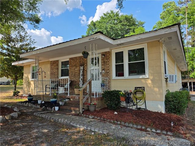 919 Fleetwood Drive, Fayetteville, NC 28305