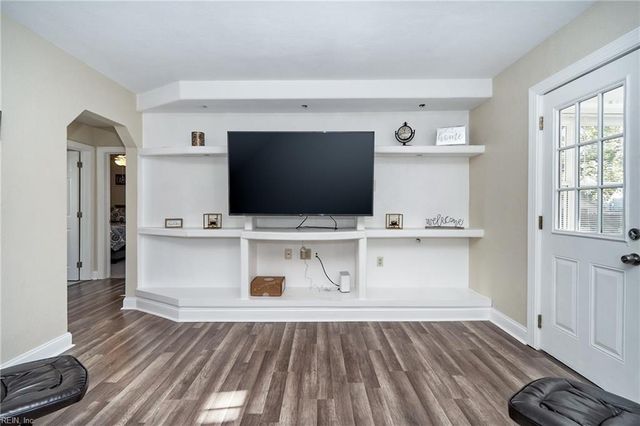 2210 Silbert RD, Norfolk, VA 23509