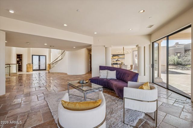 10648 E GREYTHORN Drive, Scottsdale, AZ 85262