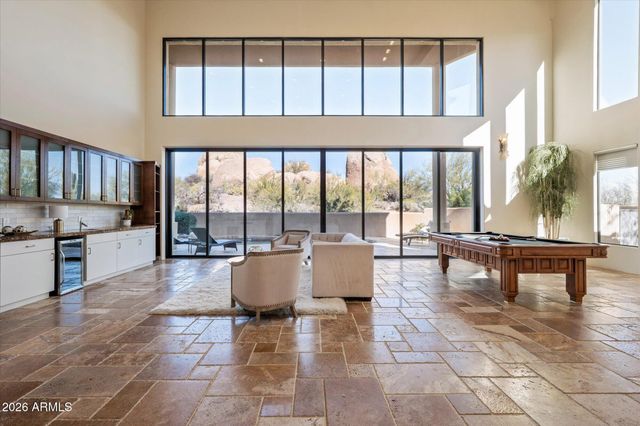 10648 E GREYTHORN Drive, Scottsdale, AZ 85262