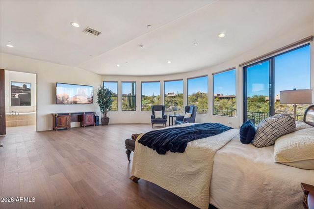 10648 E GREYTHORN Drive, Scottsdale, AZ 85262