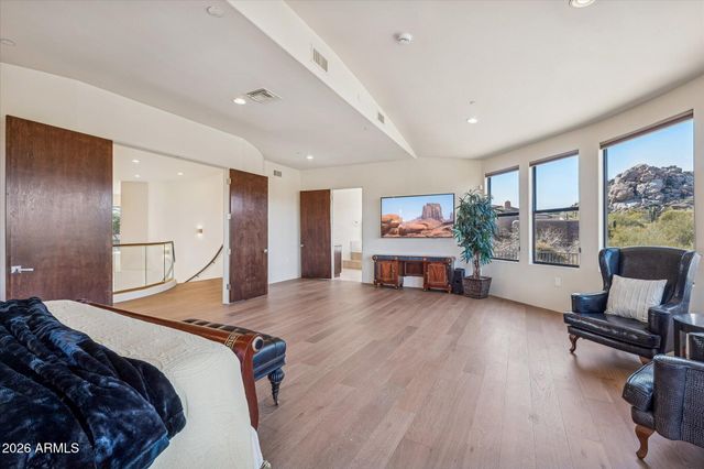 10648 E GREYTHORN Drive, Scottsdale, AZ 85262