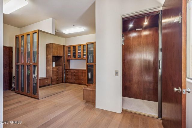 10648 E GREYTHORN Drive, Scottsdale, AZ 85262