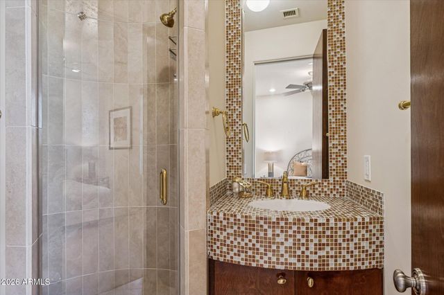 10648 E GREYTHORN Drive, Scottsdale, AZ 85262