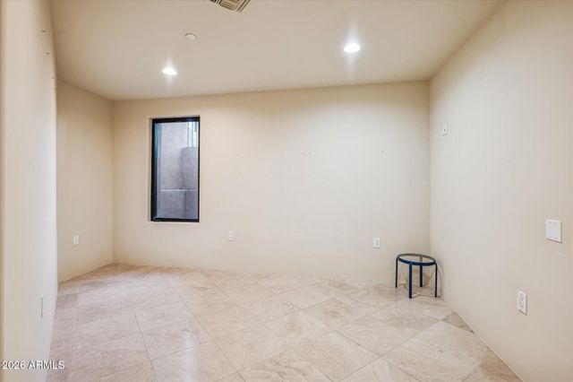 10648 E GREYTHORN Drive, Scottsdale, AZ 85262