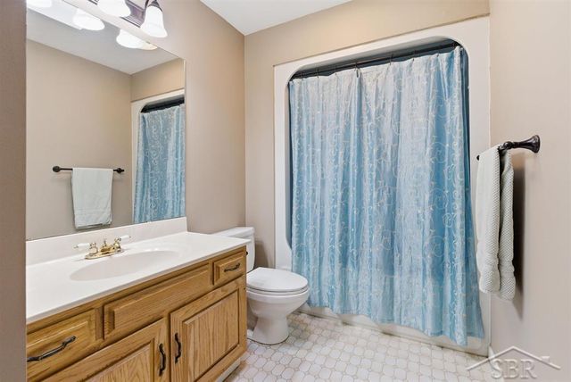 405 Wanetah Drive, Midland, MI 48640