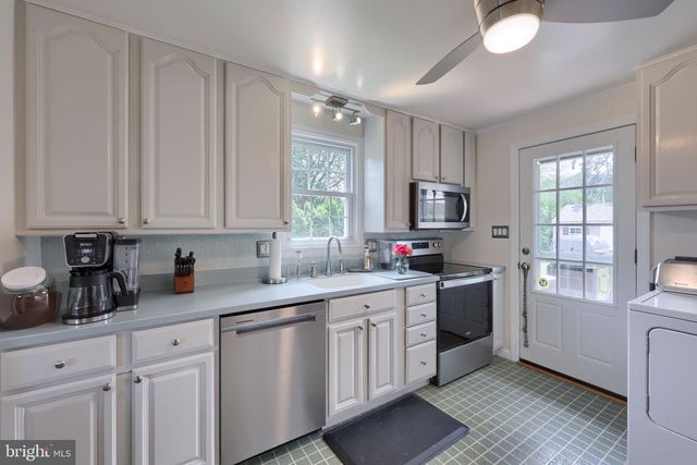 715 KENTON RD, Lancaster, PA 17601