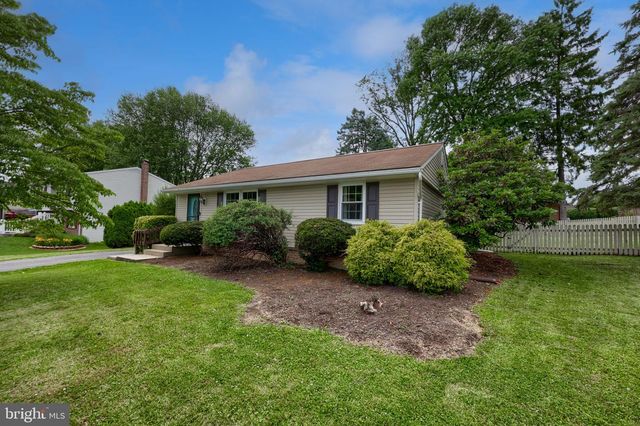 715 KENTON RD, Lancaster, PA 17601