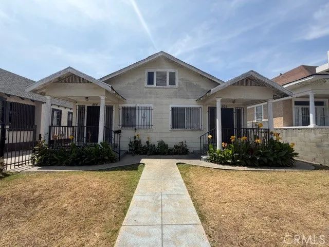 862 E 49th Street, Los Angeles, CA 90011