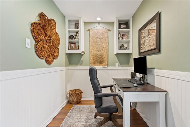 1033 Wedgewood Drive, Woodway, TX 76712