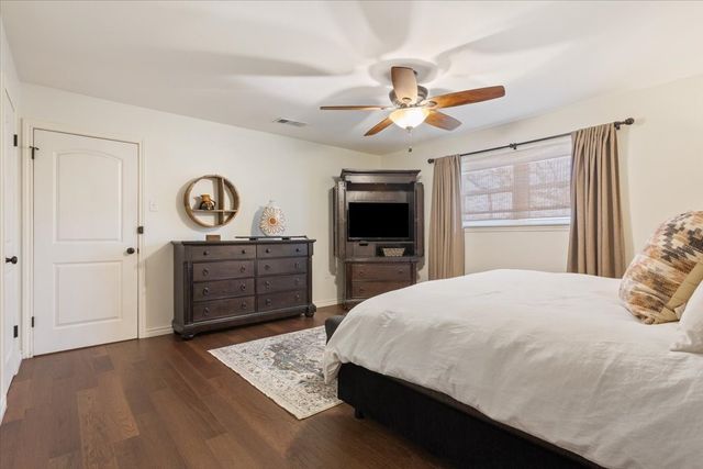 1033 Wedgewood Drive, Woodway, TX 76712