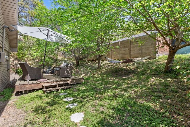 1033 Wedgewood Drive, Woodway, TX 76712