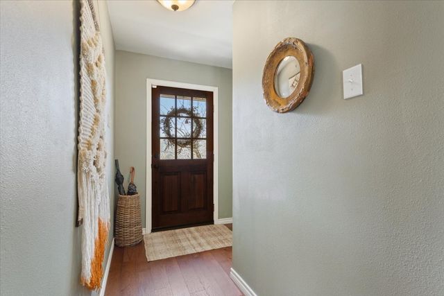 1033 Wedgewood Drive, Woodway, TX 76712