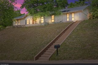 1033 Wedgewood Drive, Woodway, TX 76712